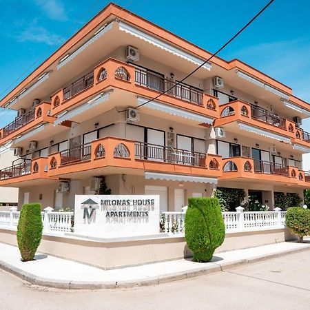 Milonas House Apartments Paralia Dionysiou Luaran gambar