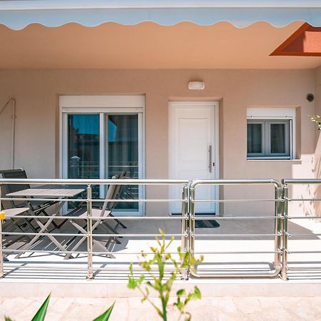 Milonas House Apartments Paralia Dionysiou Luaran gambar