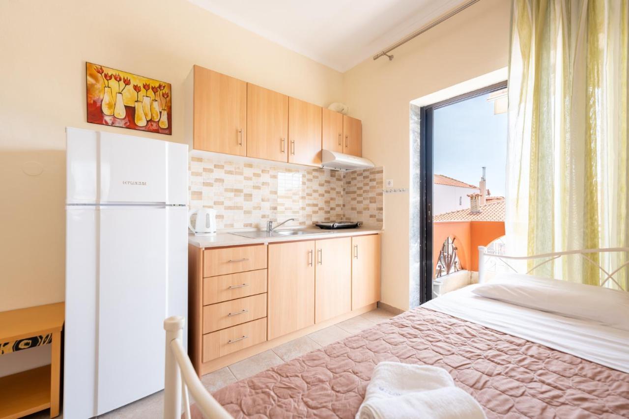 Milonas House Apartments Paralia Dionysiou Luaran gambar