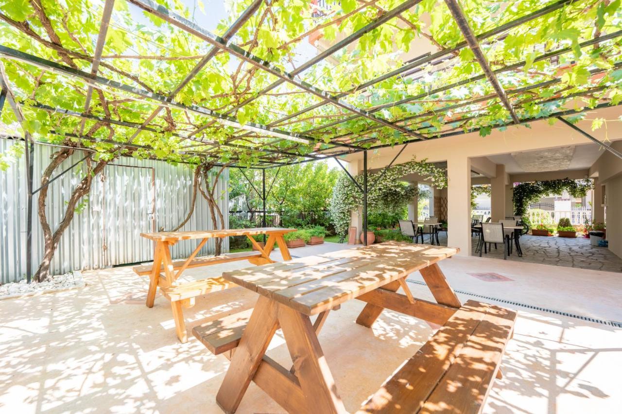 Milonas House Apartments Paralia Dionysiou Luaran gambar