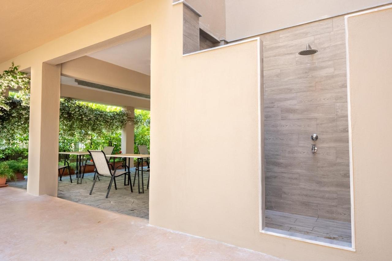 Milonas House Apartments Paralia Dionysiou Luaran gambar