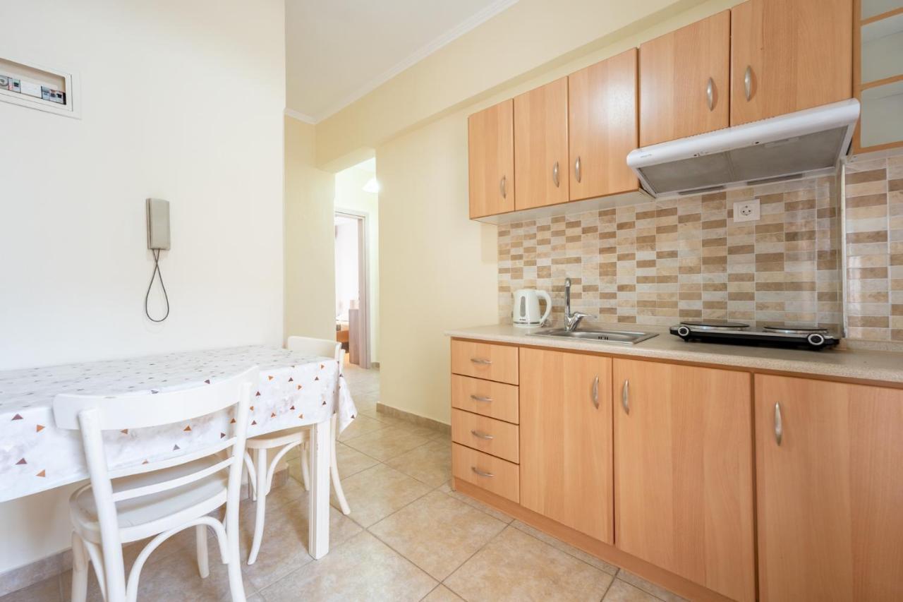 Milonas House Apartments Paralia Dionysiou Luaran gambar
