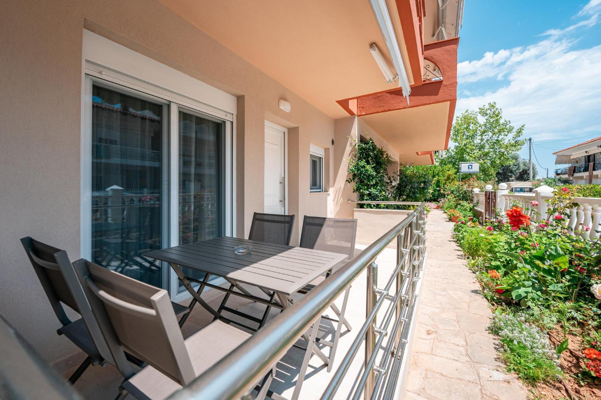 Milonas House Apartments Paralia Dionysiou Luaran gambar