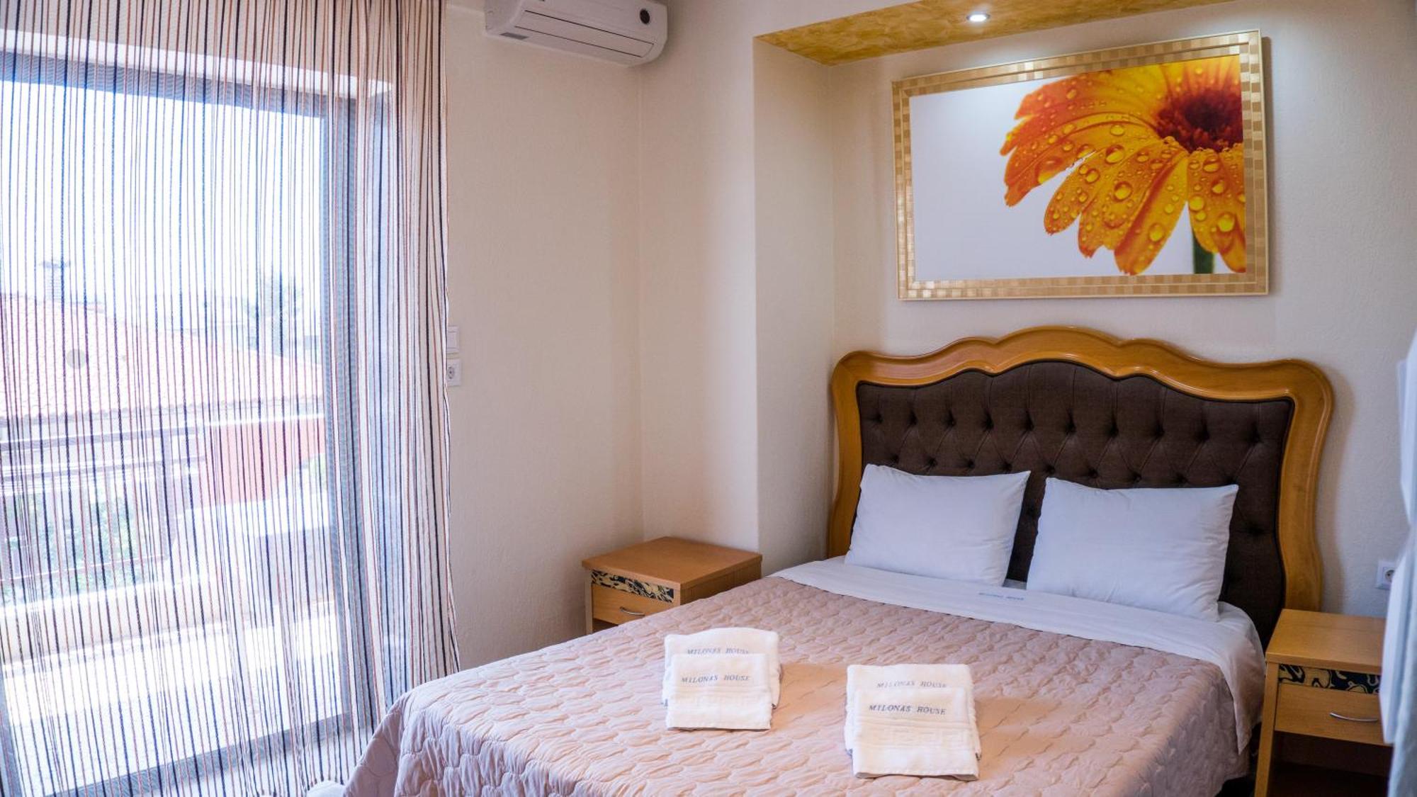 Milonas House Apartments Paralia Dionysiou Luaran gambar
