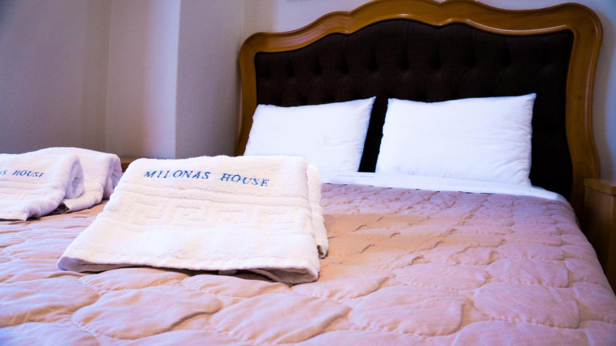 Milonas House Apartments Paralia Dionysiou Luaran gambar